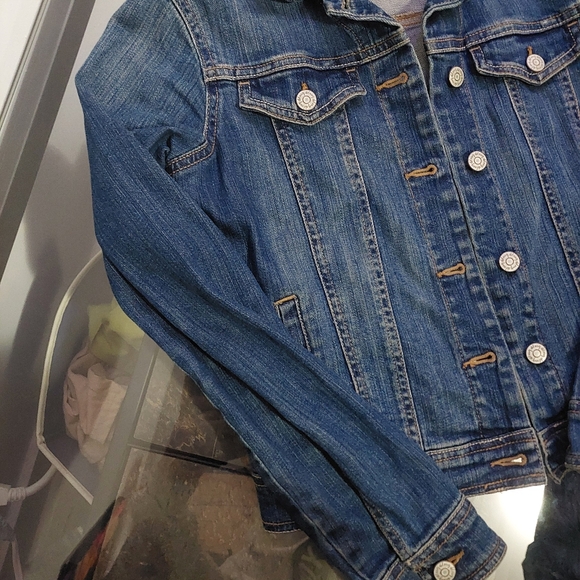 Old Navy Jean Jacket Womens XL ( 14 regular ) - Picture 2 of 7